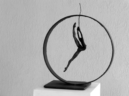 Acrobatie bronze et acier