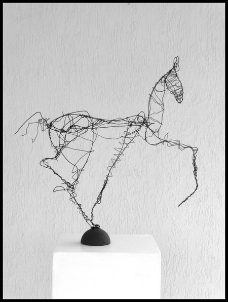 STOCATTO sculpture en fil de fer
